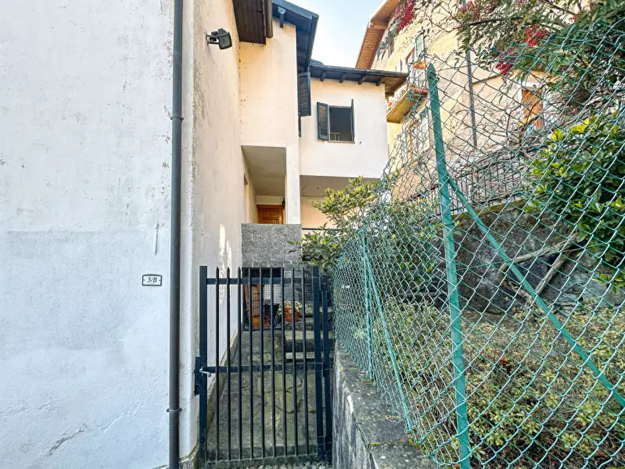 Immagine 36 di Appartamento in vendita  in via per ghiffa, 3 a Oggebbio