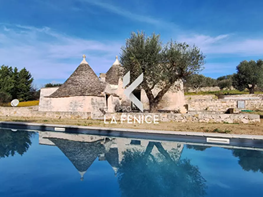 Immagine 1 di Rustico / casale in vendita  in c.da Bellezza a Martina Franca