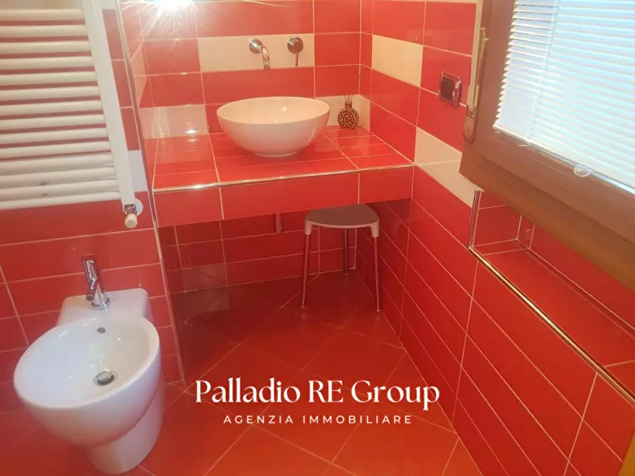 Immagine 13 di Appartamento in vendita  in via salvi a Vicenza