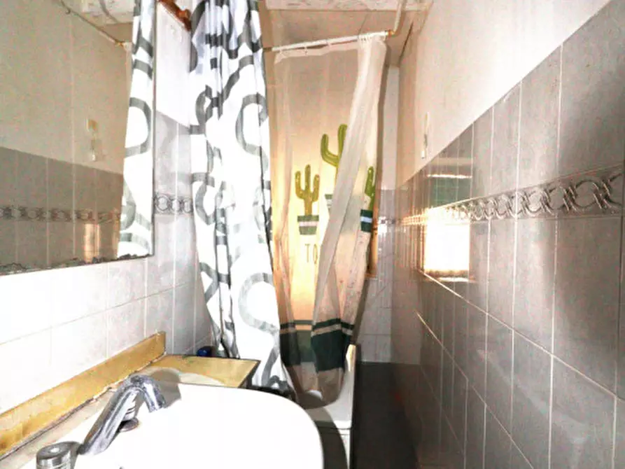 Immagine 10 di Appartamento in vendita  in via cennano a Montevarchi