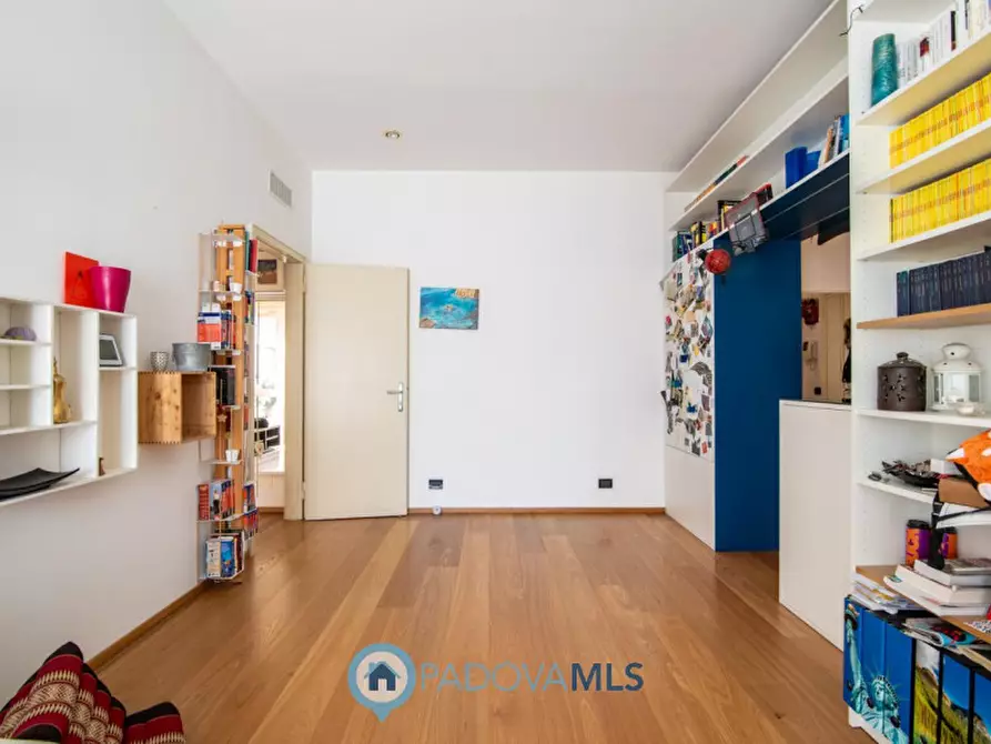 Immagine 13 di Appartamento in vendita  in via San Gregorio Barbarigo, 1 a Padova