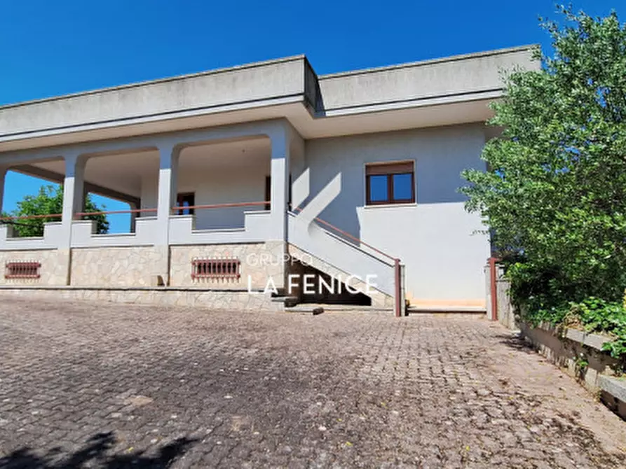 Immagine 11 di Villa in vendita  in c.da san marco a Locorotondo