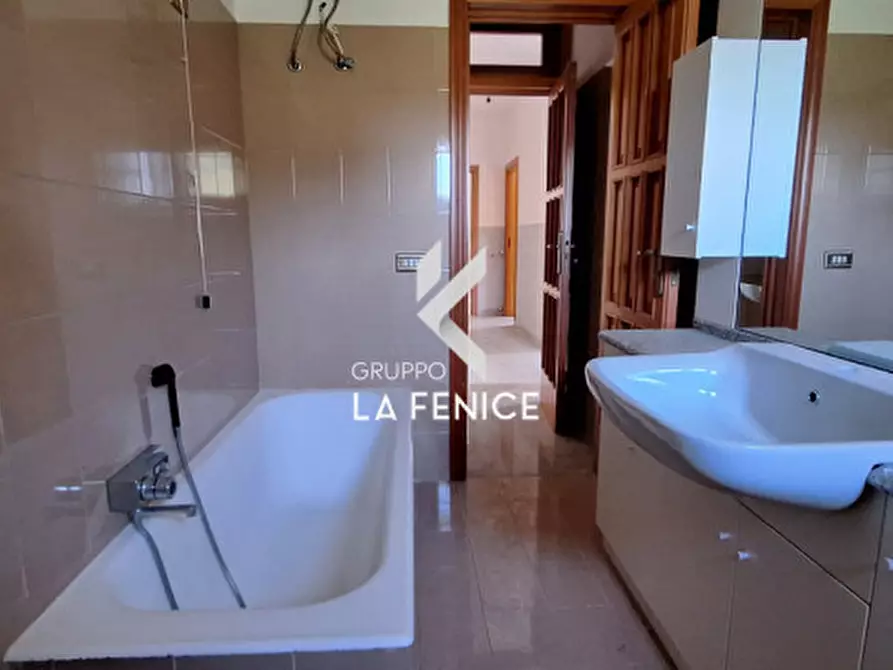 Immagine 54 di Villa in vendita  in c.da san marco a Locorotondo