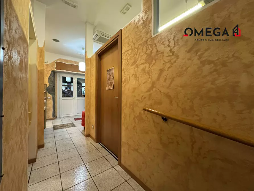 Immagine 13 di Negozio in vendita  in Via Udine 20 a Trieste
