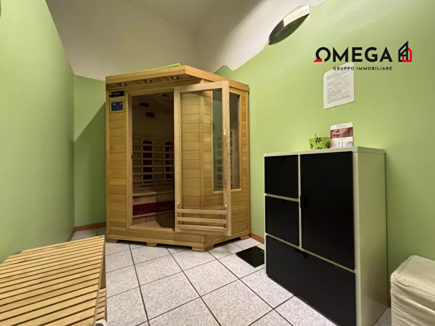 Immagine 26 di Negozio in vendita  in Via Udine 20 a Trieste