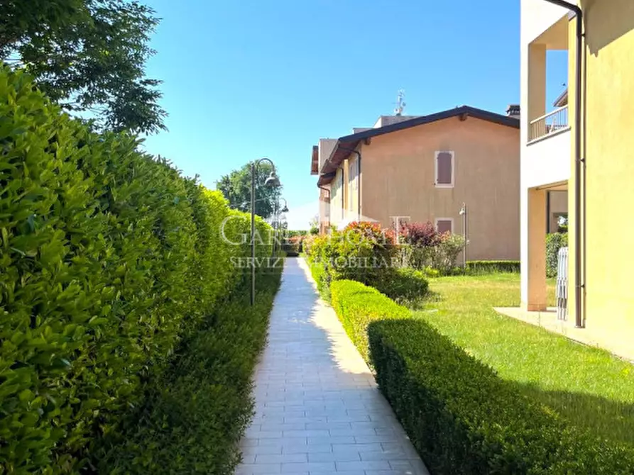 Immagine 9 di Appartamento in vendita  in Via Bettola a Lonato del Garda