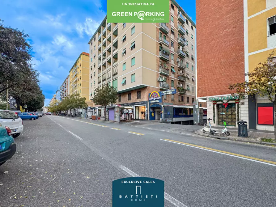 Immagine 26 di Garage in vendita  in Viale Guglielmo Marconi a Roma