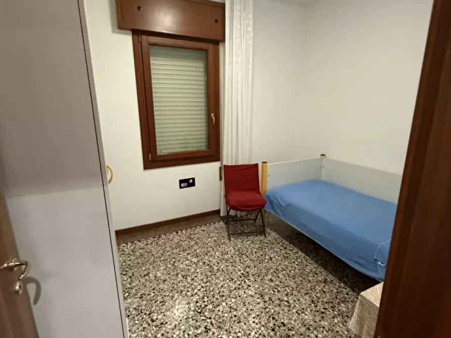 Immagine 4 di Appartamento in vendita  in Via Garigliano a Venezia