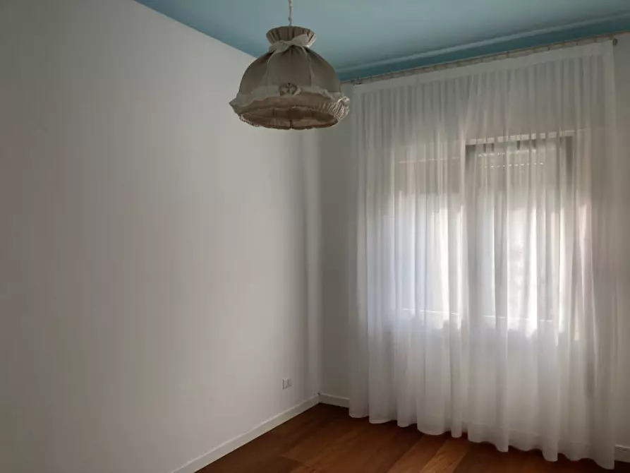 Immagine 9 di Casa bifamiliare in affitto  a Vicenza