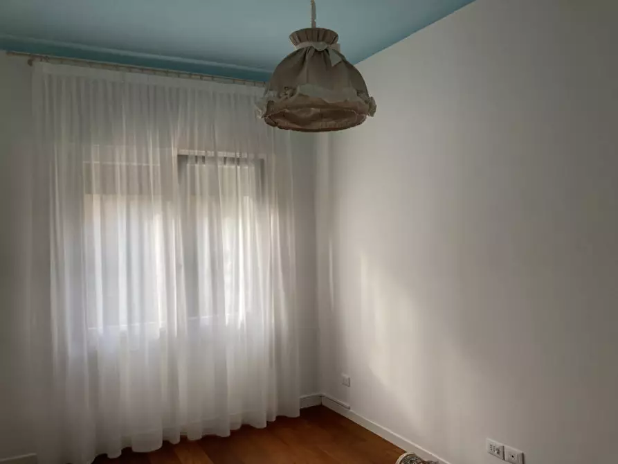 Immagine 10 di Casa bifamiliare in affitto  a Vicenza