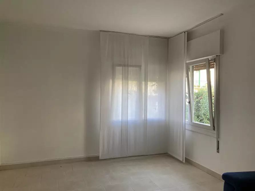 Immagine 12 di Casa bifamiliare in affitto  a Vicenza