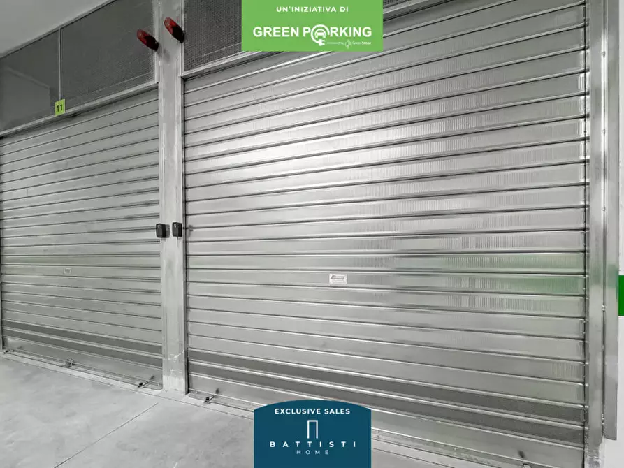 Immagine 18 di Garage in vendita  in Viale Guglielmo Marconi a Roma