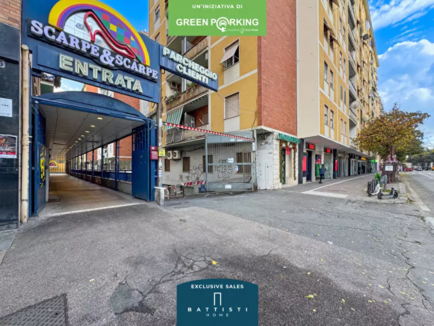 Immagine 20 di Garage in vendita  in Viale Guglielmo Marconi a Roma