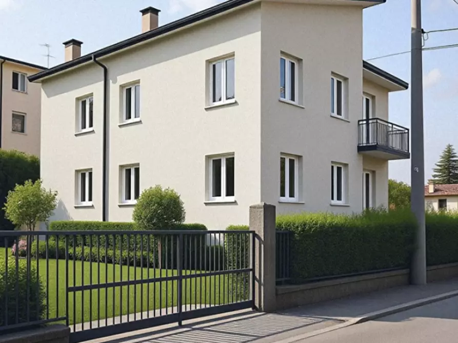 Immagine 1 di Appartamento in vendita  in Via Giuseppe Vaccari, 121 a Vicenza