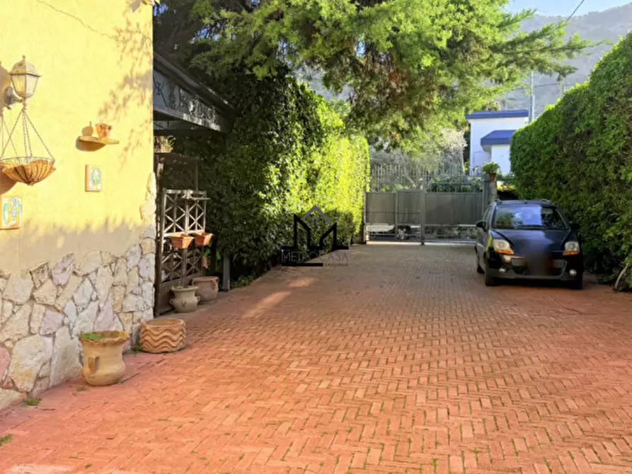 Immagine 24 di Appartamento in affitto  a Palermo