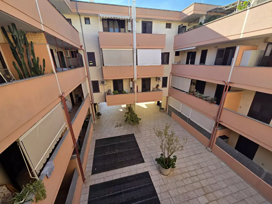 Immagine 19 di Appartamento in vendita  in Via Salvatore Quasimodo 47 a San Cesario Di Lecce