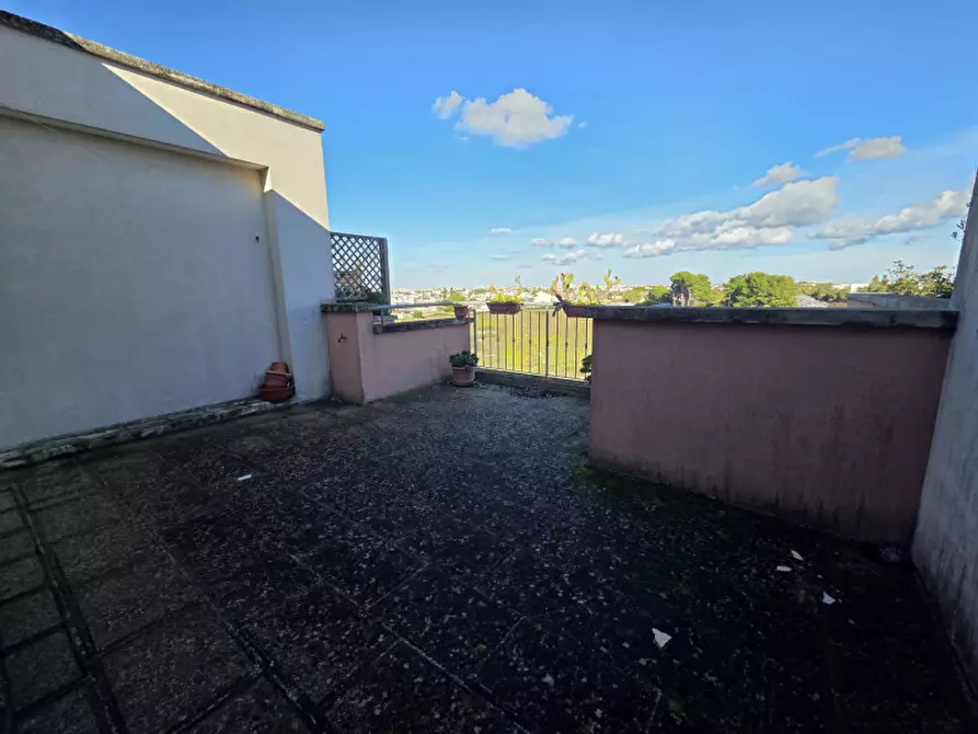 Immagine 26 di Appartamento in vendita  in Via Salvatore Quasimodo 47 a San Cesario Di Lecce