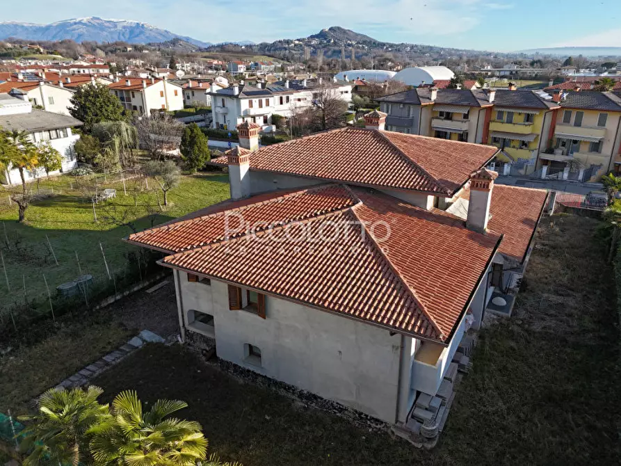 Immagine 3 di Casa indipendente in vendita  in Via Fara a Fonte