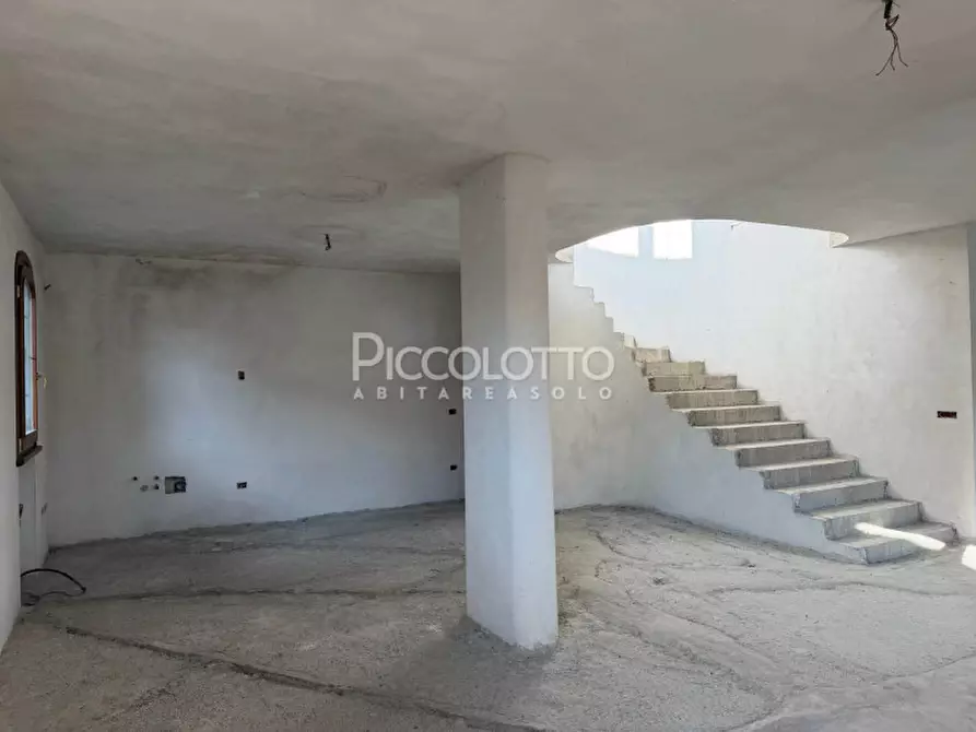 Immagine 12 di Casa indipendente in vendita  in Via Fara a Fonte