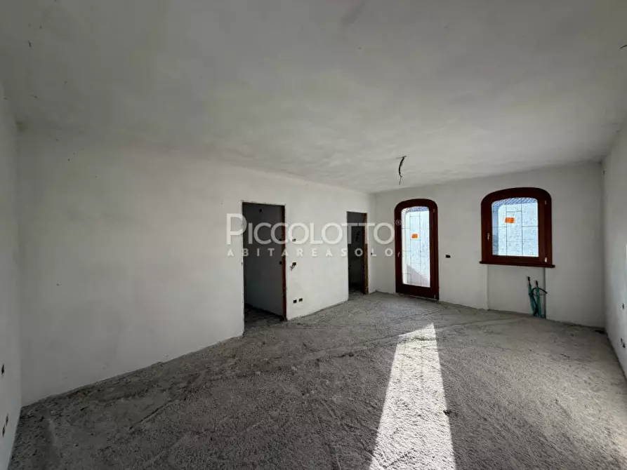 Immagine 14 di Casa indipendente in vendita  in Via Fara a Fonte