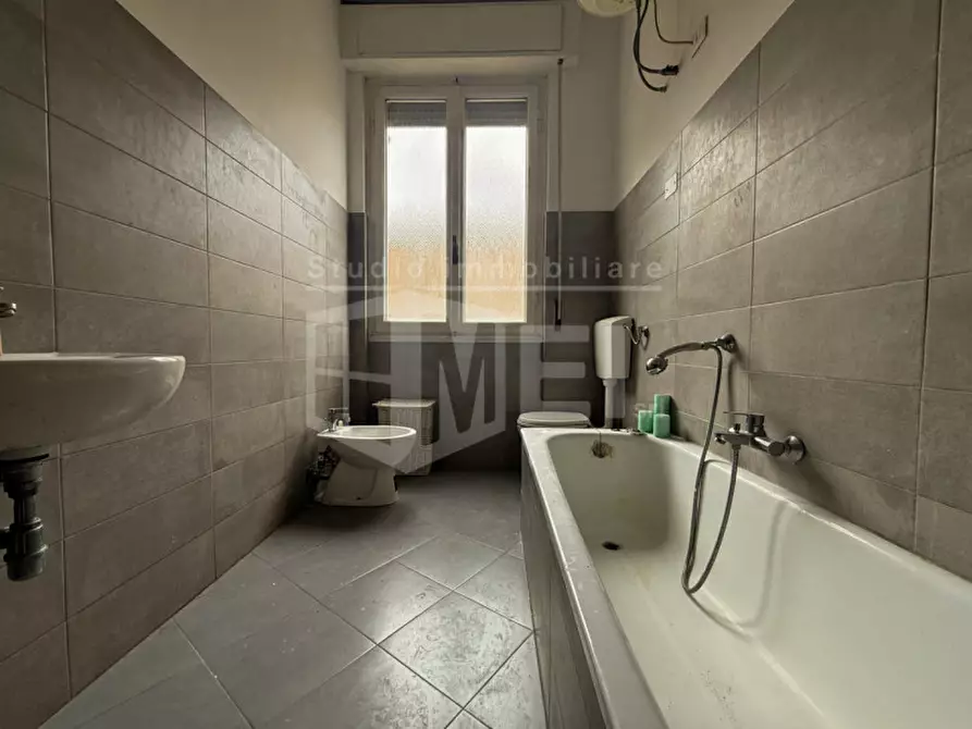 Immagine 5 di Appartamento in vendita  in via dei cavalieri a Livorno