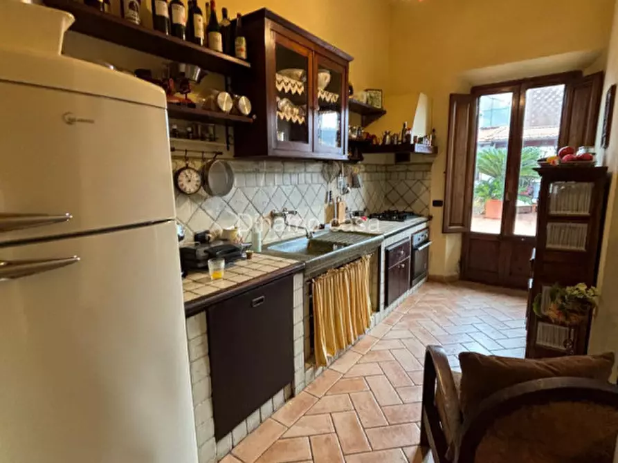 Immagine 5 di Casa indipendente in vendita  in Via Pistoiese a Prato