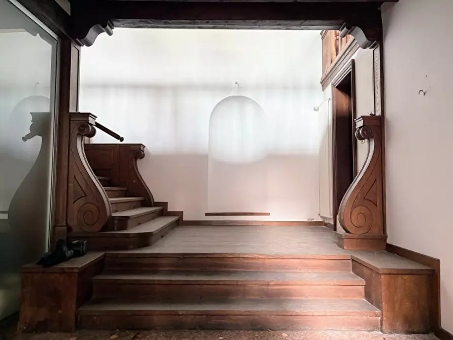 Immagine 15 di Villa in vendita  in corso garibadi 72 a Thiene