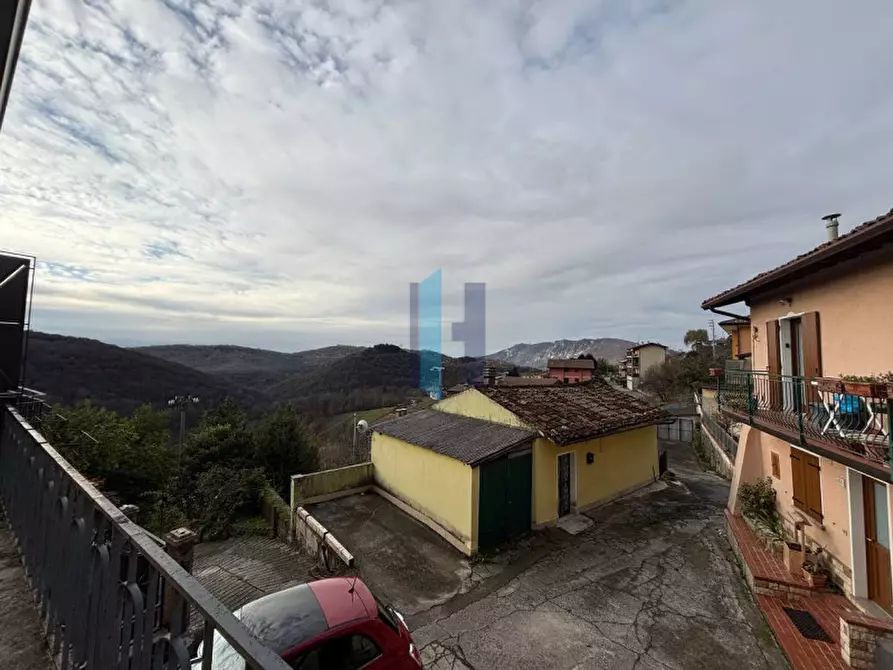 Immagine 12 di Rustico / casale in vendita  in via castello 69 a Serle