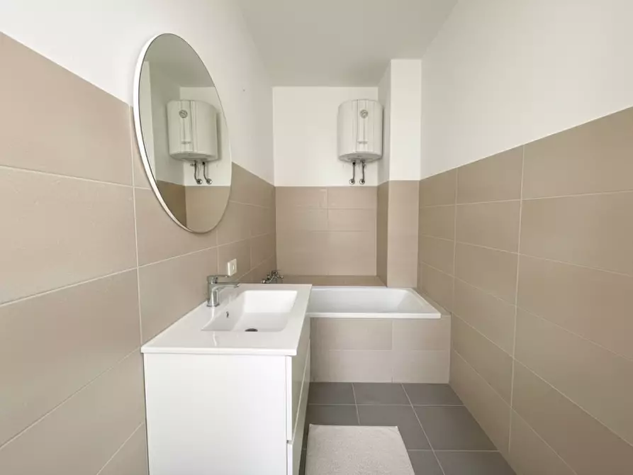 Immagine 15 di Rustico / casale in vendita  in via castello 69 a Serle