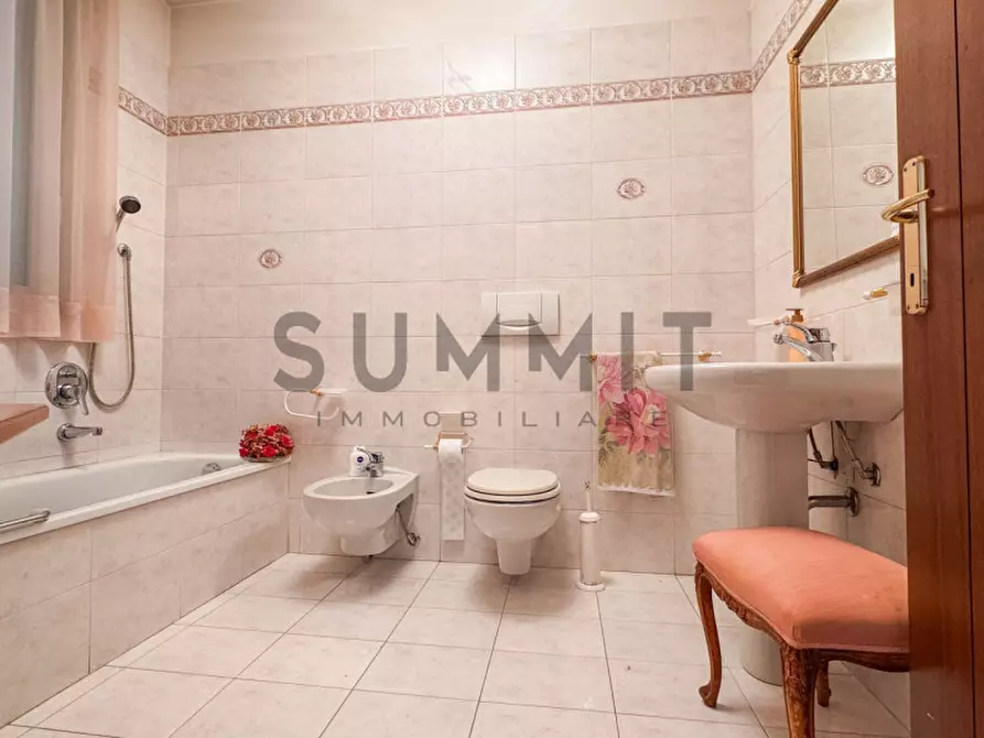 Immagine 17 di Appartamento in vendita  in DUOMO SCHIO a Schio