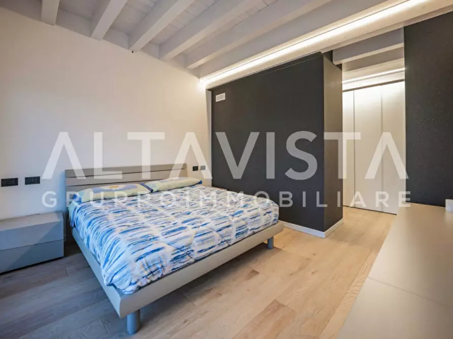 Immagine 14 di Attico in vendita  in Via Michelangelo a Desenzano Del Garda