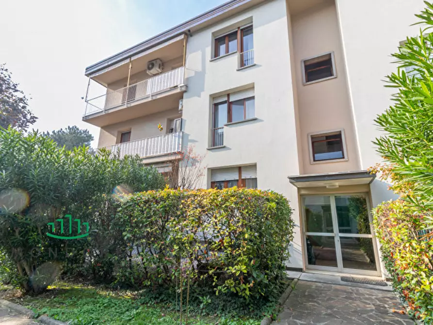 Immagine 2 di Appartamento in vendita  in Via delle Fosse Ardeatine a Castel Maggiore