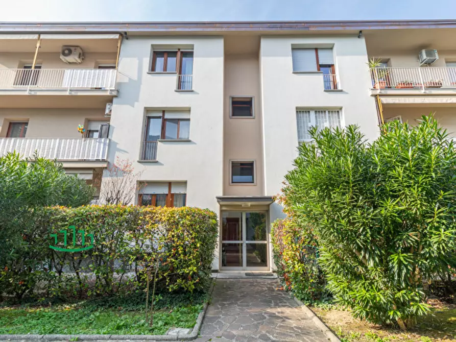 Immagine 3 di Appartamento in vendita  in Via delle Fosse Ardeatine a Castel Maggiore