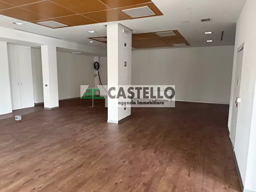 Immagine 10 di Negozio in vendita  in Piazzale Castagnara a Cadoneghe