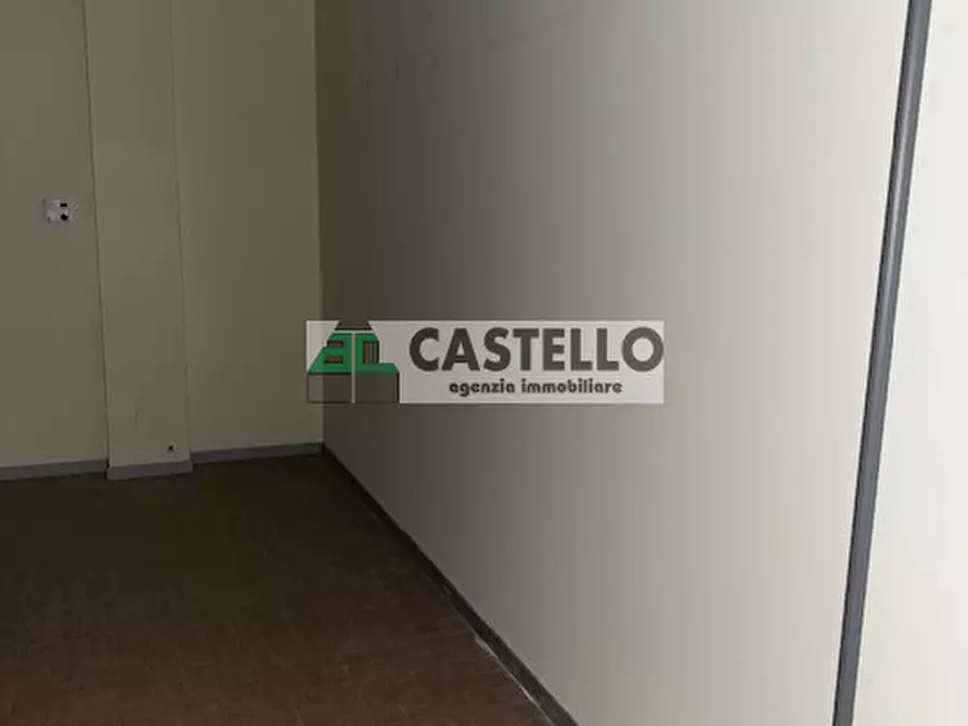 Immagine 27 di Negozio in vendita  in Piazzale Castagnara a Cadoneghe