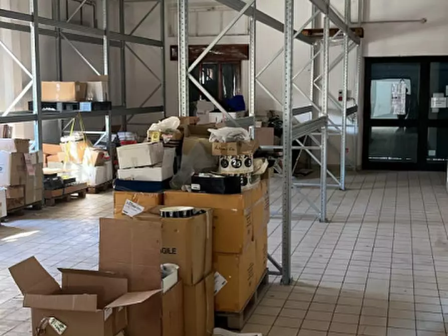 Immagine 3 di Capannone industriale in affitto  in Via Pole a Acqualagna
