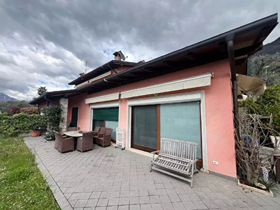 Immagine 1 di Appartamento in vendita  in Via Caris 3 a Malcesine