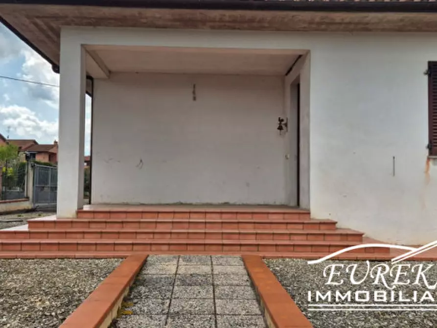 Immagine 2 di Casa indipendente in vendita  in Pozzuolo a Castiglione Del Lago