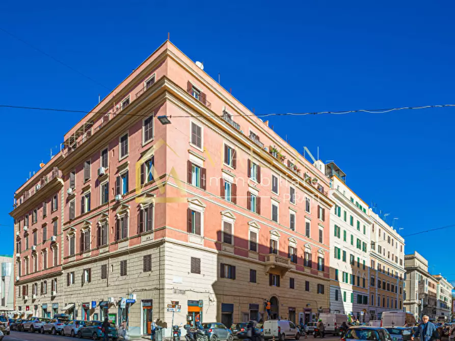 Immagine 1 di Appartamento in vendita  in Via Candia a Roma