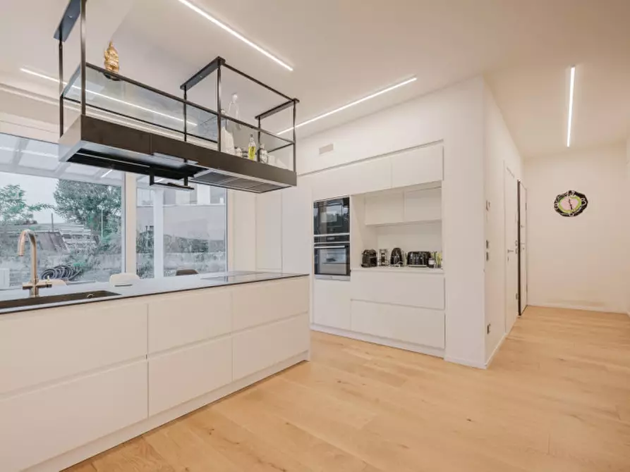 Immagine 9 di Casa bifamiliare in vendita  in Via del Porto a Silea