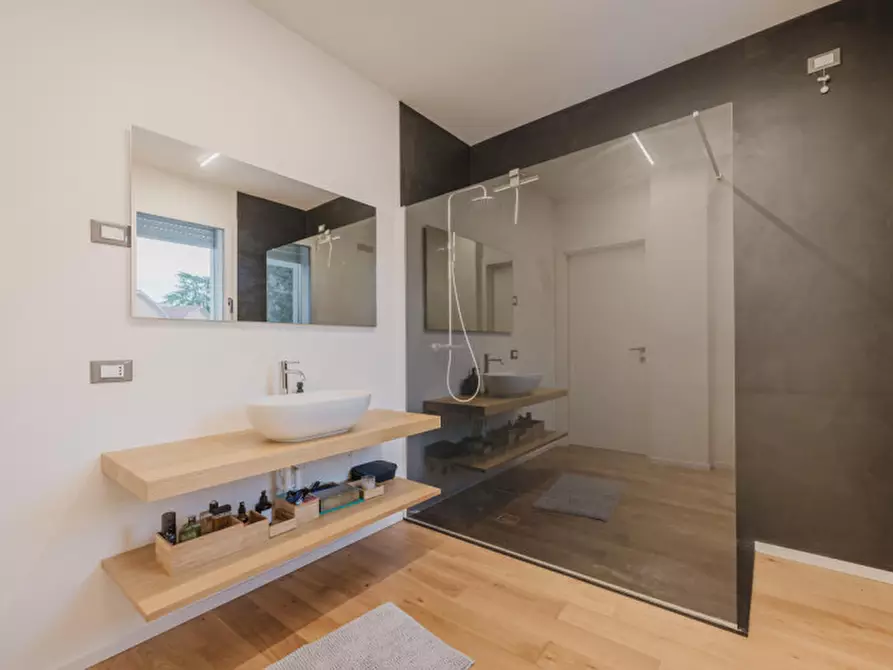 Immagine 18 di Casa bifamiliare in vendita  in Via del Porto a Silea