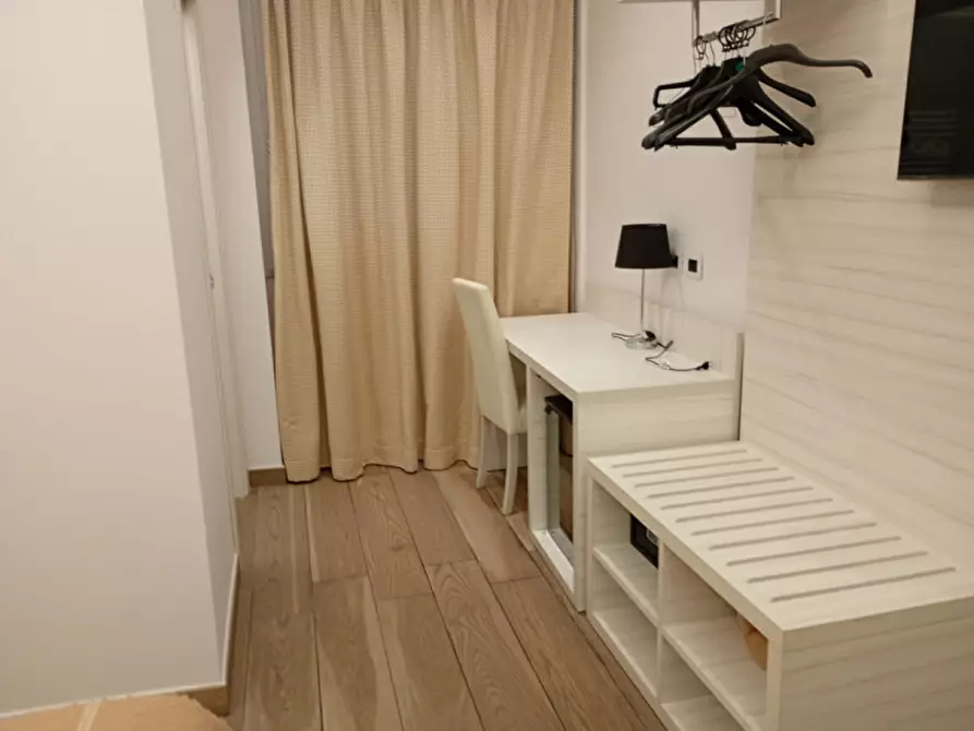 Immagine 1 di Camera in affitto  in Corso Novara 1 a Napoli