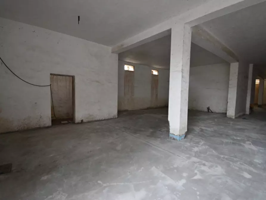 Immagine 5 di Magazzino in affitto  in Via Monte del Marmo a Roma