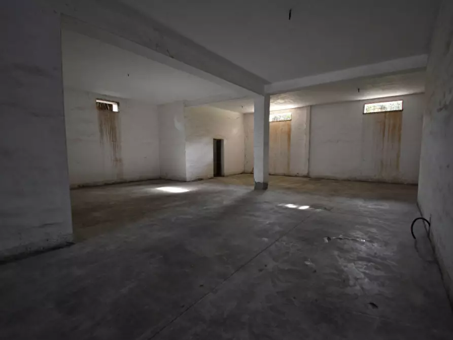 Immagine 6 di Magazzino in affitto  in Via Monte del Marmo a Roma