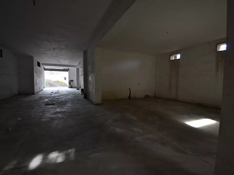 Immagine 9 di Magazzino in affitto  in Via Monte del Marmo a Roma
