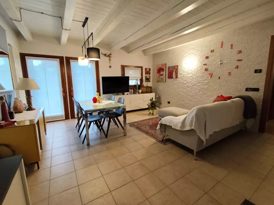 Immagine 3 di Appartamento in vendita  a Vicenza