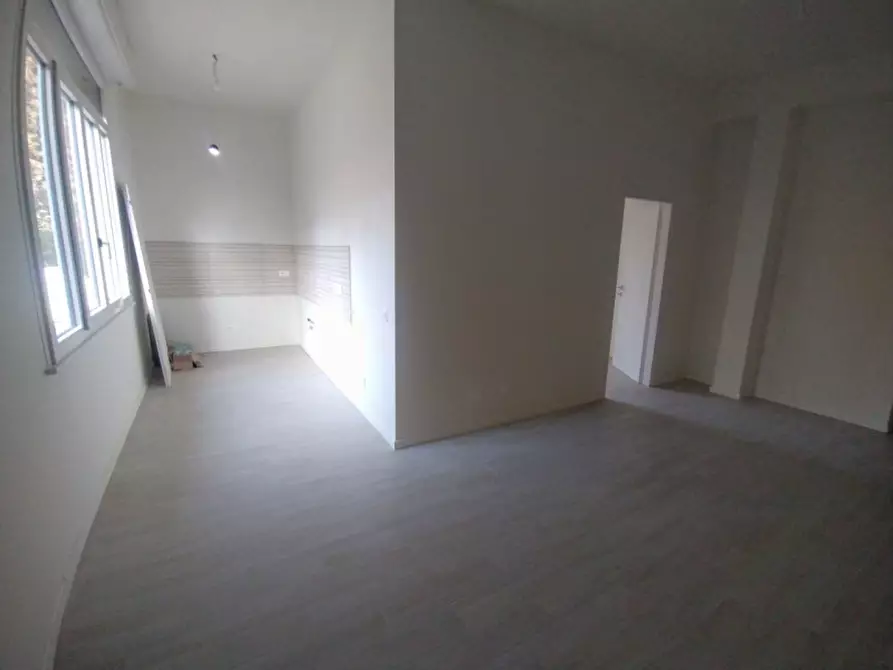 Immagine 2 di Appartamento in vendita  in Molinetto a Parma