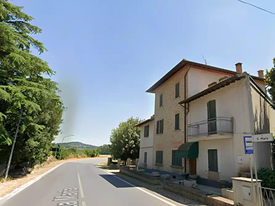 Immagine 3 di Attività commerciale in vendita  in Via Santa Maria 272 a Castiglione Del Lago