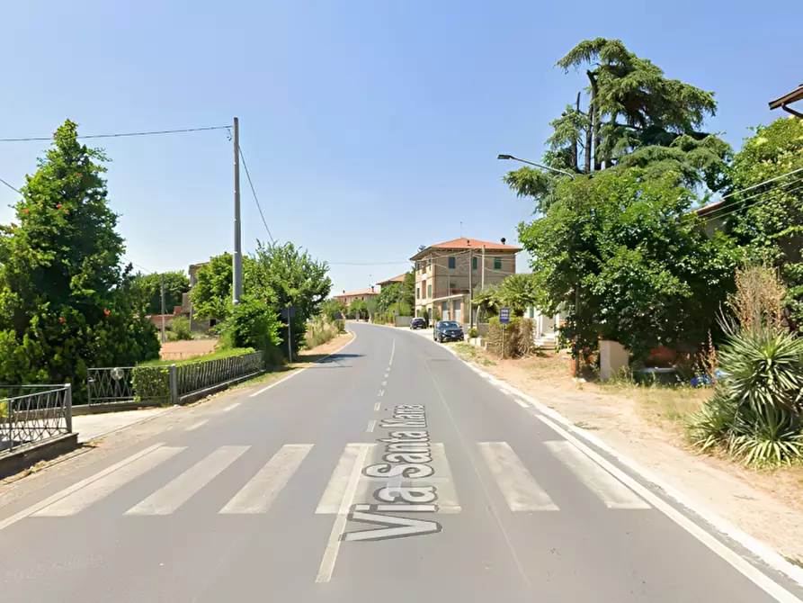 Immagine 4 di Attività commerciale in vendita  in Via Santa Maria 272 a Castiglione Del Lago