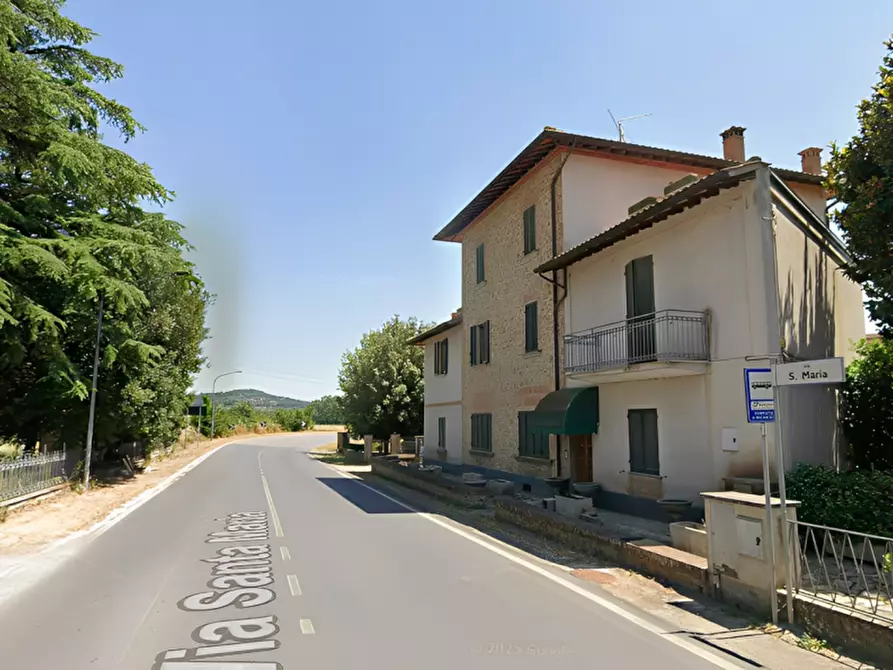Immagine 5 di Attività commerciale in vendita  in Via Santa Maria 272 a Castiglione Del Lago